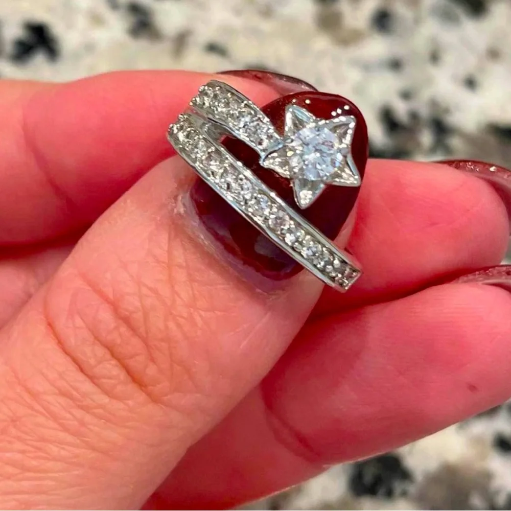2 Silver Rings - Picture 3 of 6